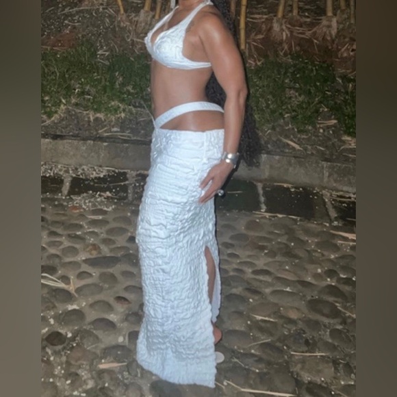 Hanifa Shani Bra and Maxi Skirt Set in white size 3XL - Picture 11 of 11
